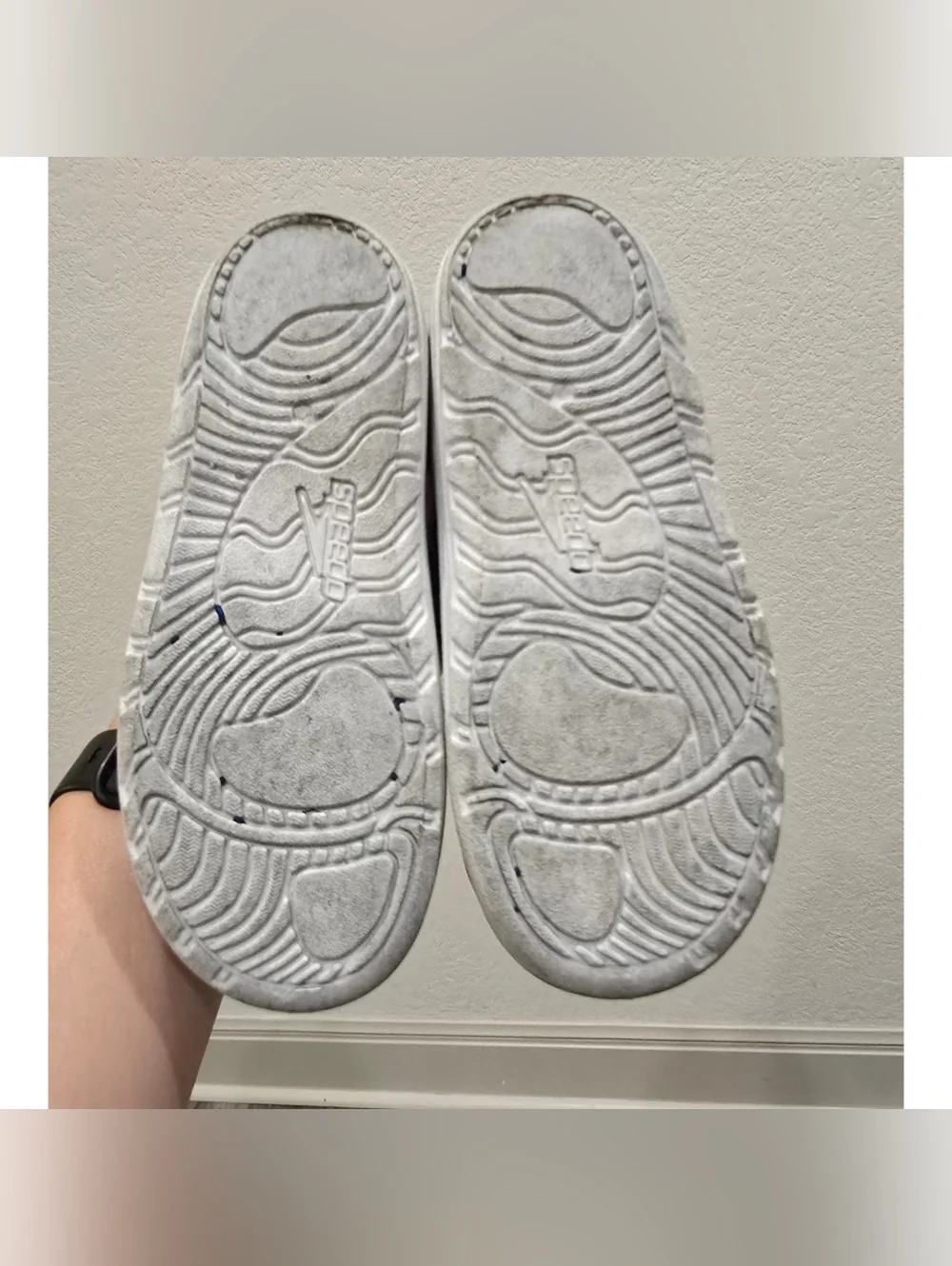 Speedo Kids Water Shoes Navy Star Print Velcro Beach Pool Shoes Size Large